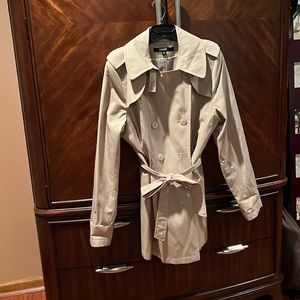 Women’s Rain Coat